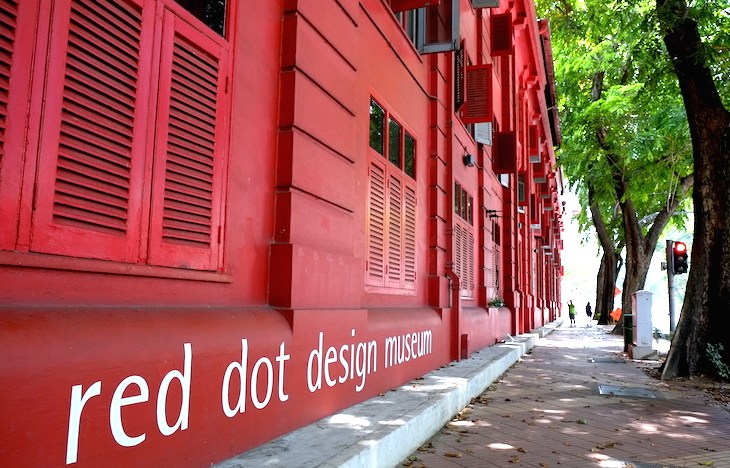 mylittlejoops red dot museum exterior.JPG
